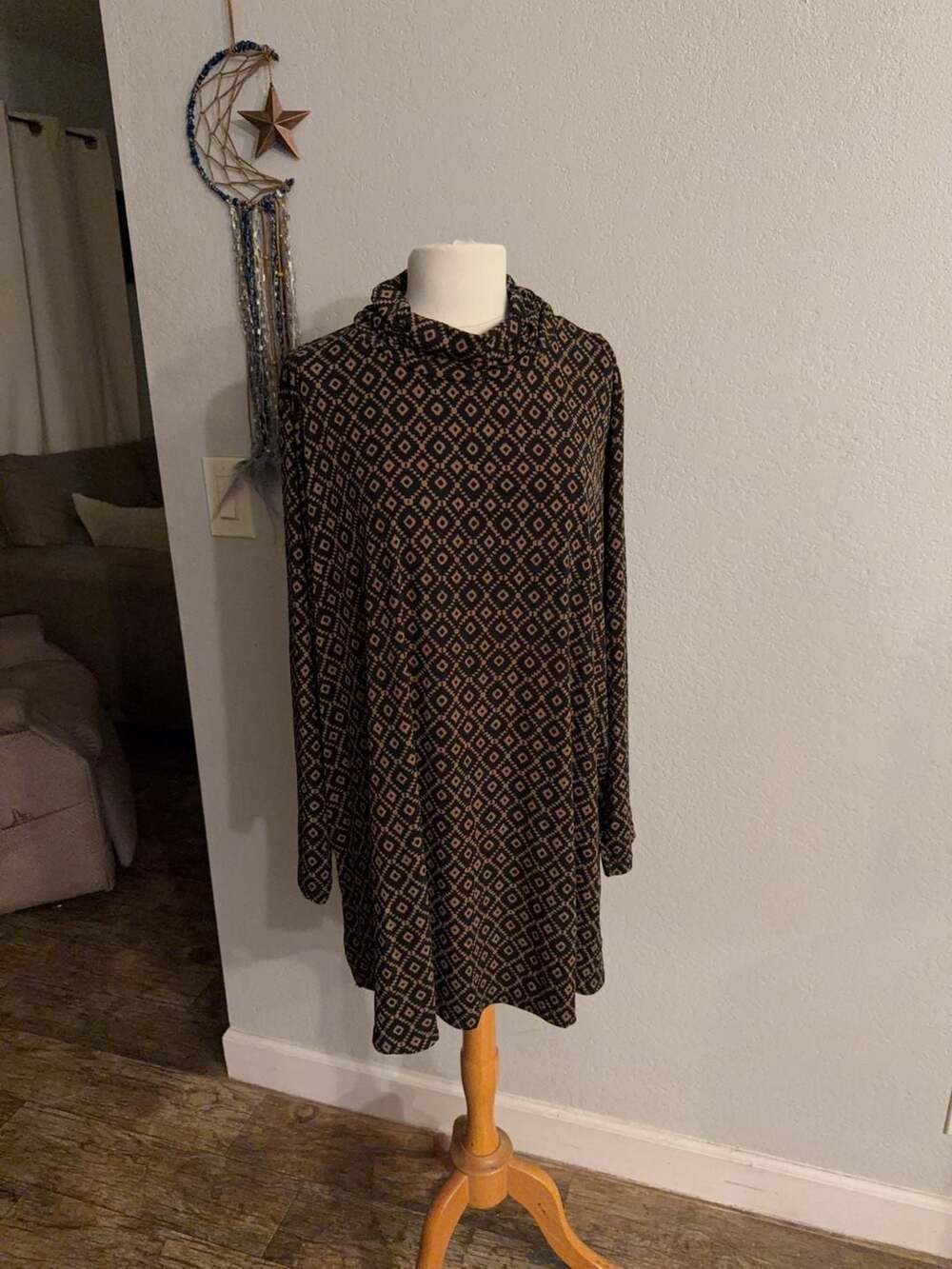 Susan Graver Geometric Print Cowl Neck Tunic Top Size 3X